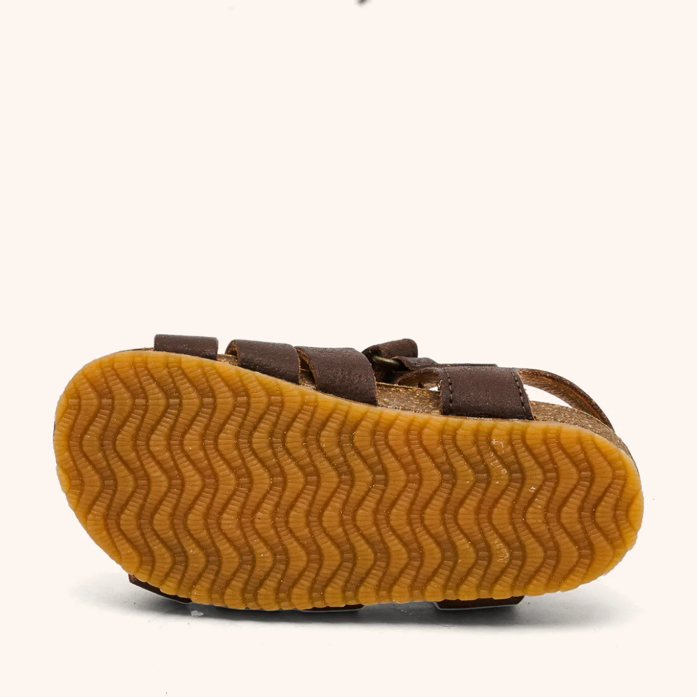 aksel dark brown