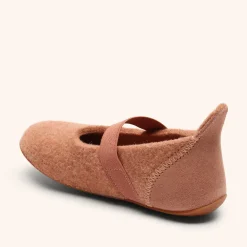 ballet wool rose