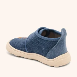 barefoot basic to the moon