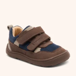 barefoot elroy dark brown