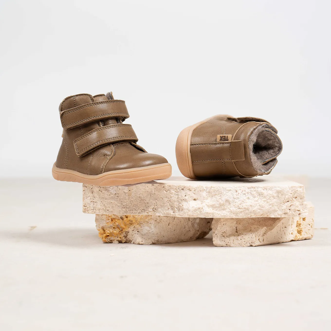 barefoot helmut tex khaki
