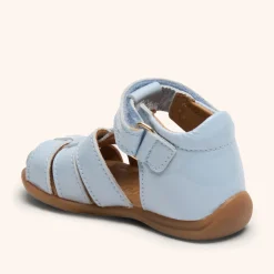 carly light blue