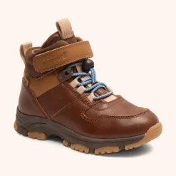 halle tex brown