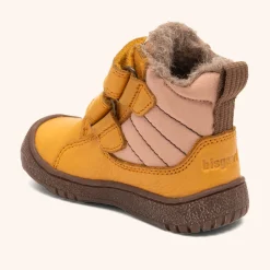 helton tex yellow
