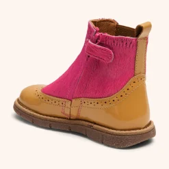 mace flamingo fur