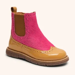 mace flamingo fur