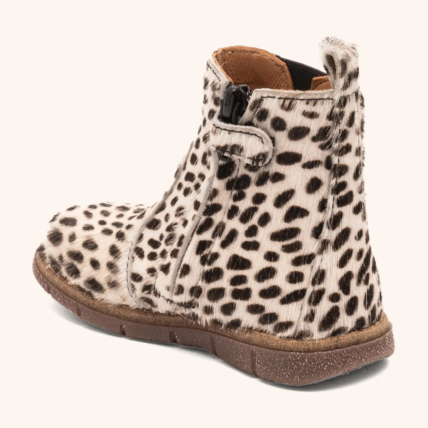 maggie dots fur