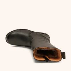 myra lamb black