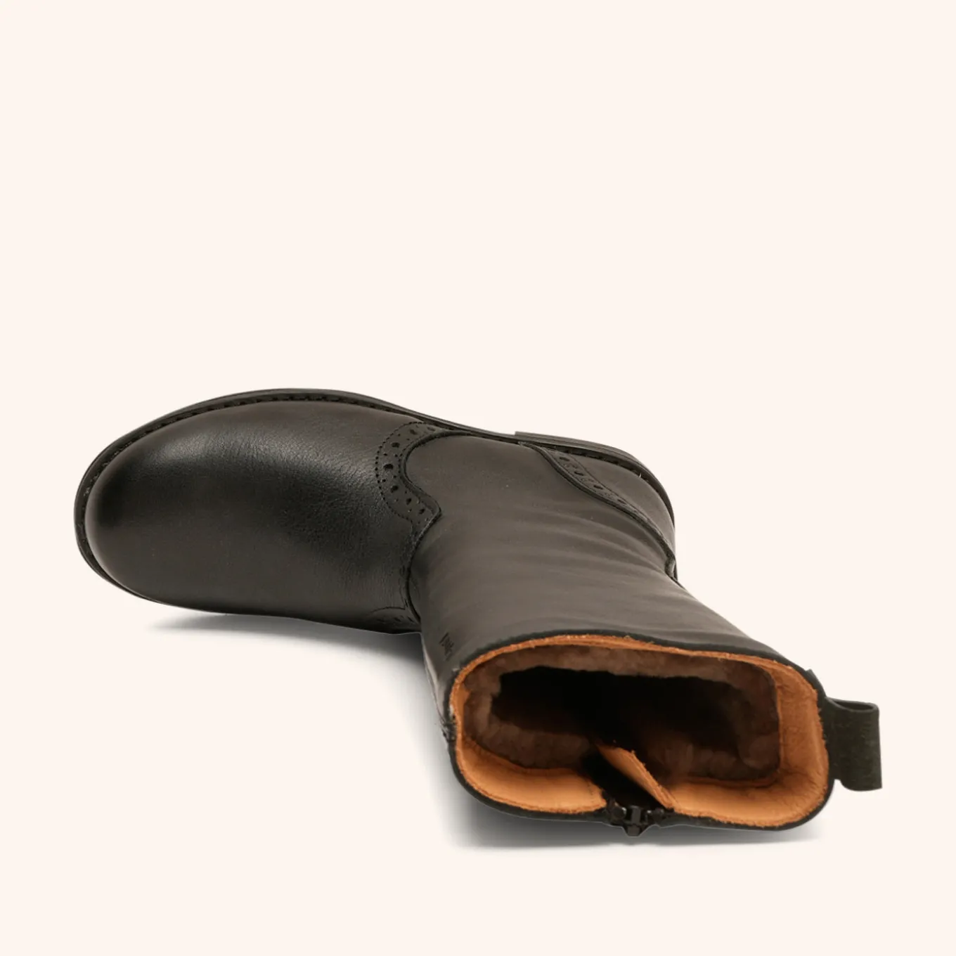 myra lamb black